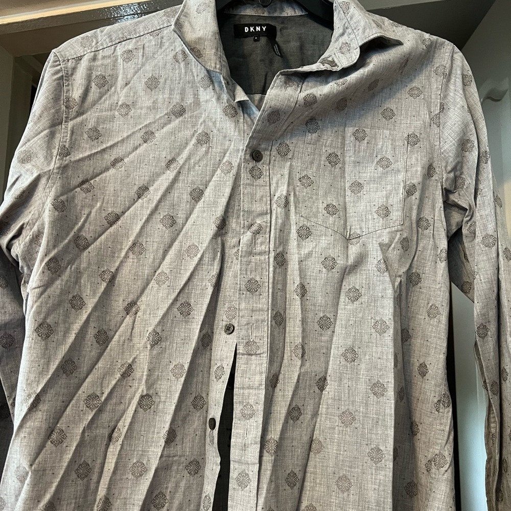 DKNY men’s dress shirt size M